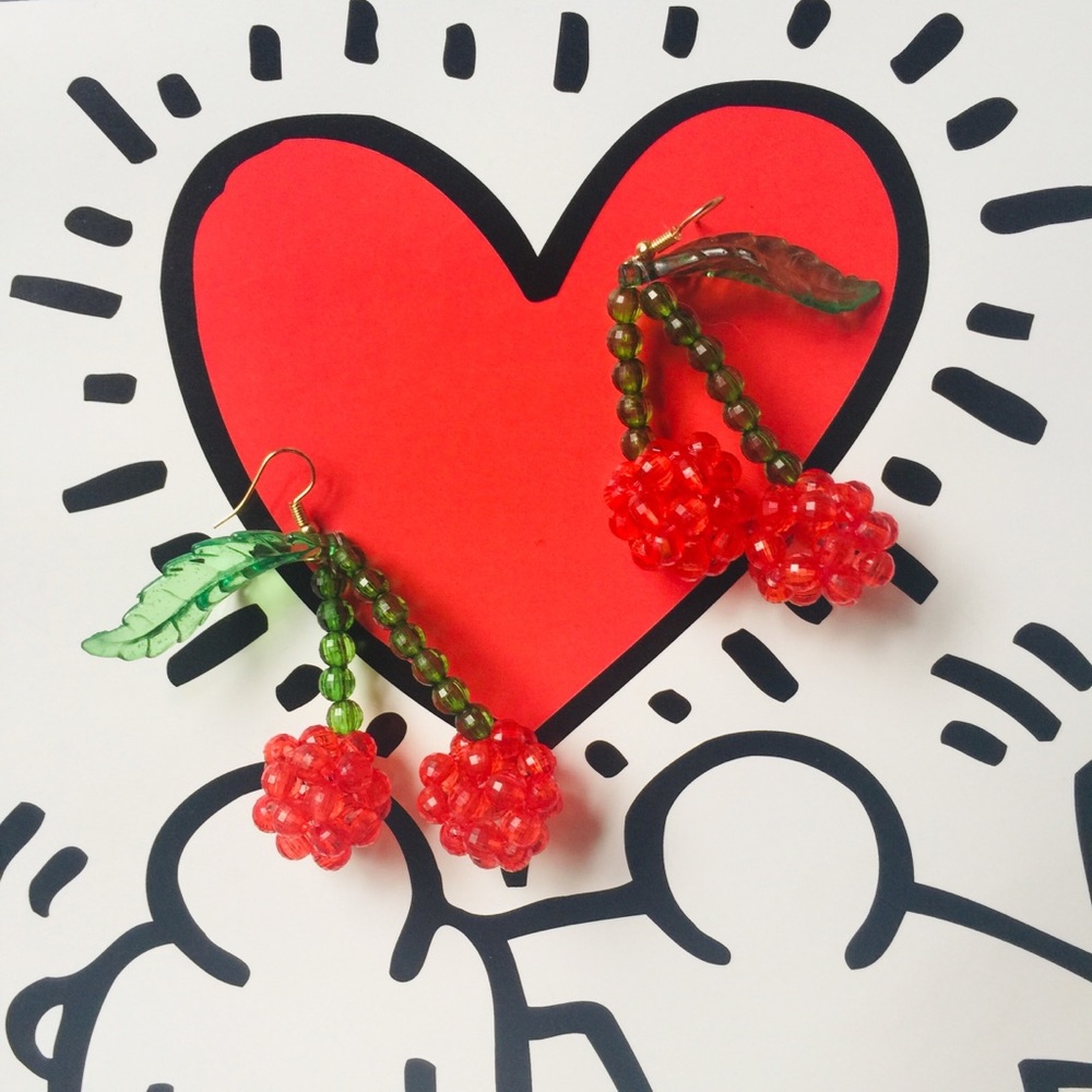 Beaded cherry drop earring - Picture 2 of 5